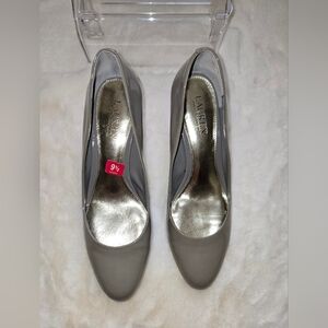 Lauren Ralph Lauren Silver Gray Heels, Size 9 1/2